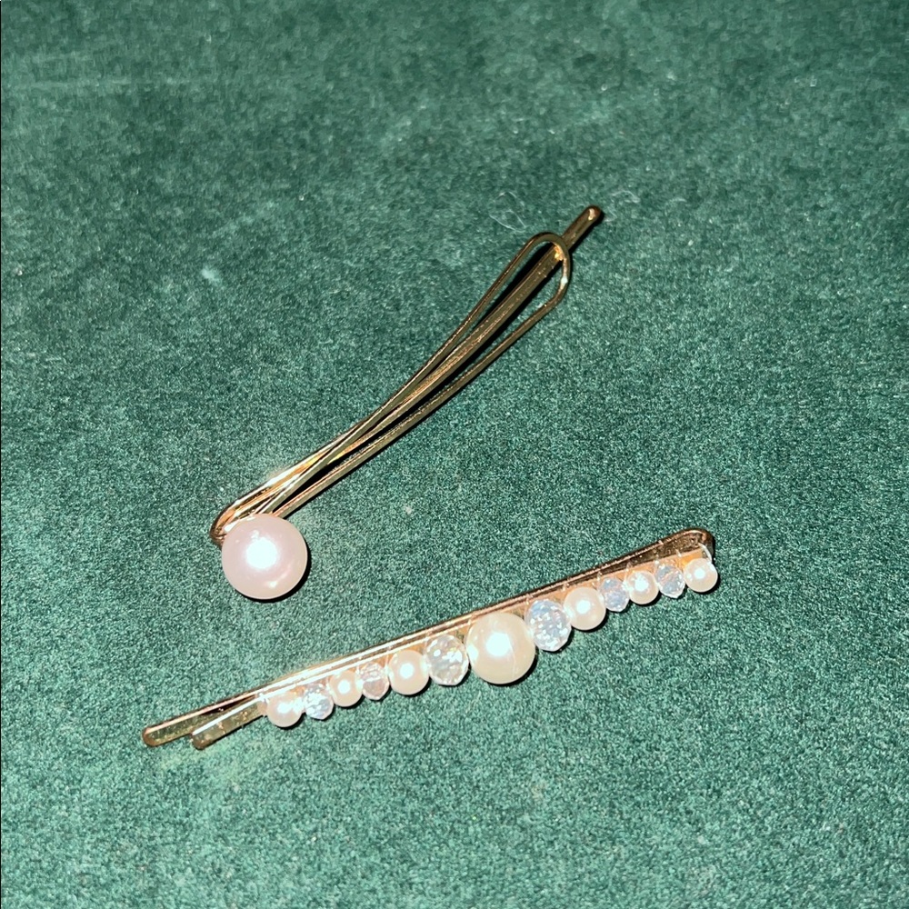 Elegant Gold and Pearl Hair Clips